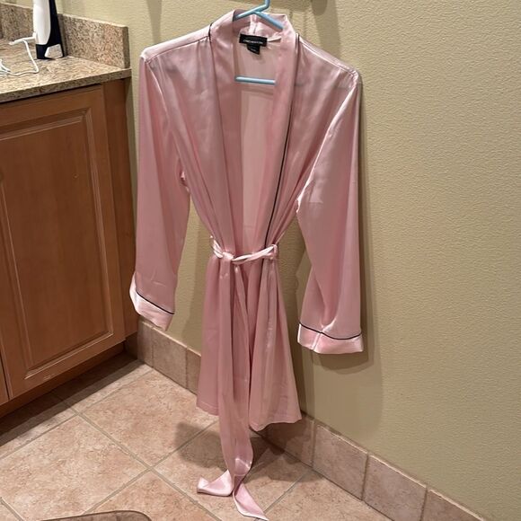 Jones New York woman's baby pink slip and robe - Picture 2 of 15